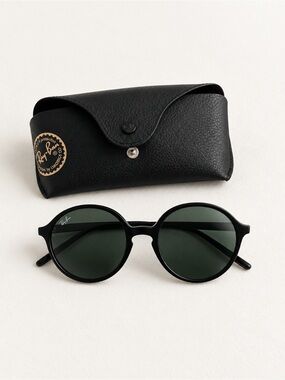 Ray-Ban Black Round Phantos Sunglasses Green Lenses + Case